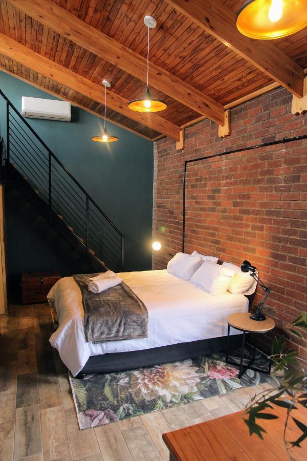 Hotel Nini's guest units à Bloemfontein Extérieur photo